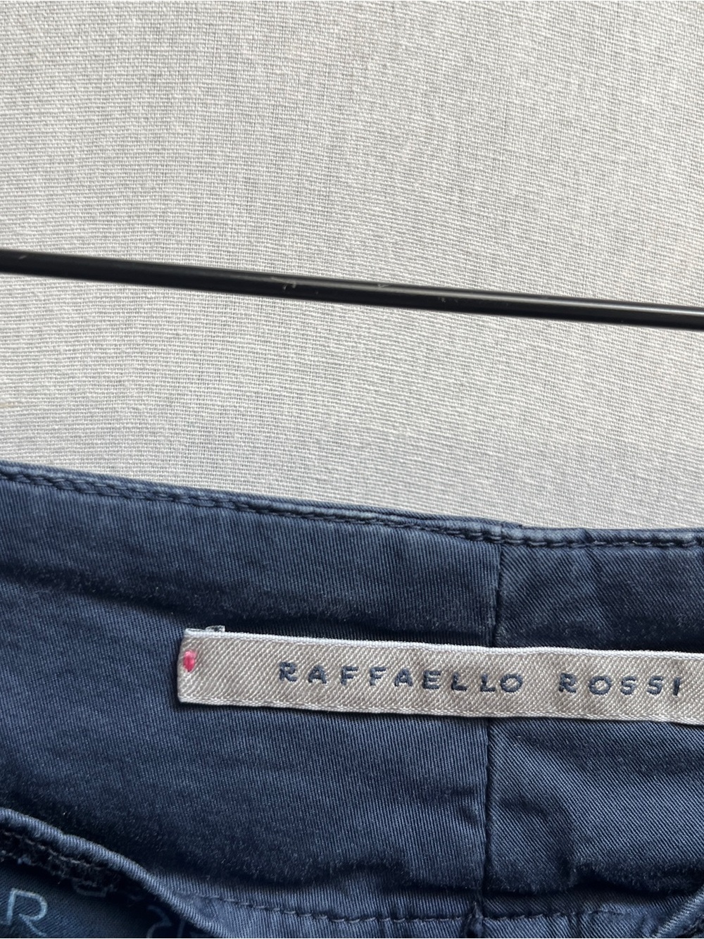 Raffaello Rossi Lillit Navy High Rise Belted Pleated Shorts Size 40 (US 8/10) - Picture 4 of 9